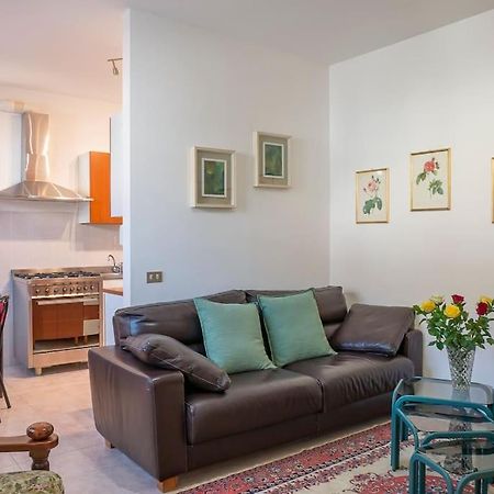 Le Rose Apartment Venegono Superiore Exterior photo